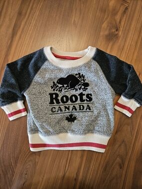 12-18M Roots Cabin Grey Sweatshirt with Red Trim